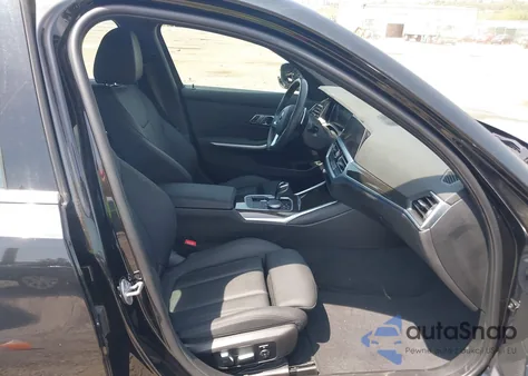 2020 BMW 330I xDrive z USA, uszkodzony, nr VIN 3MW5R7J00L8B14297